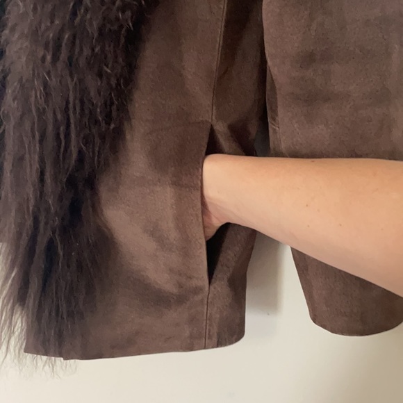Vintage Chico’s design suede and Mongolian fur trim jacket women’s size small - Picture 4 of 7